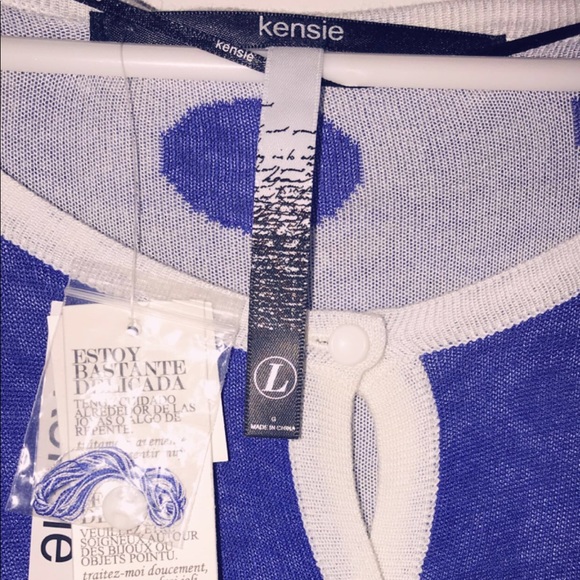 Blouse - Picture 2 of 3